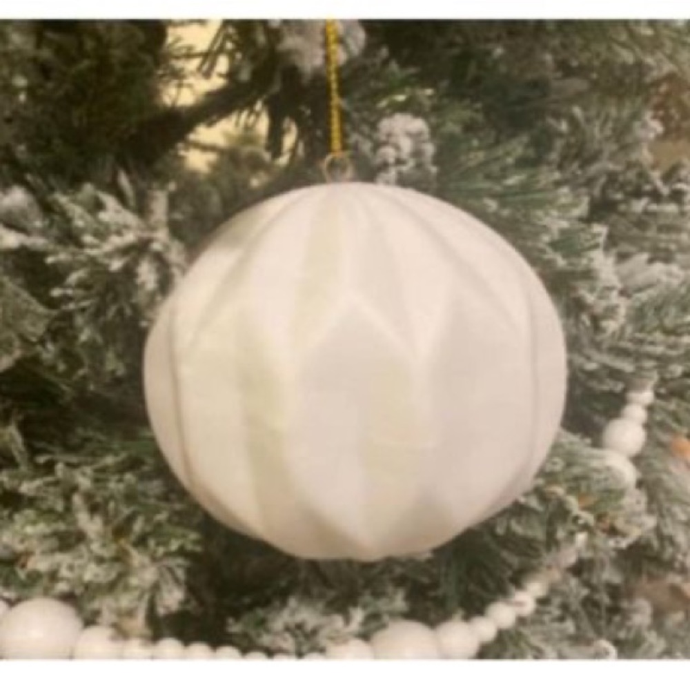 Studio McGee 
Set of 3 designed Porcelain Ornaments - Threshold - Studio McGee - Picture 4 of 12
